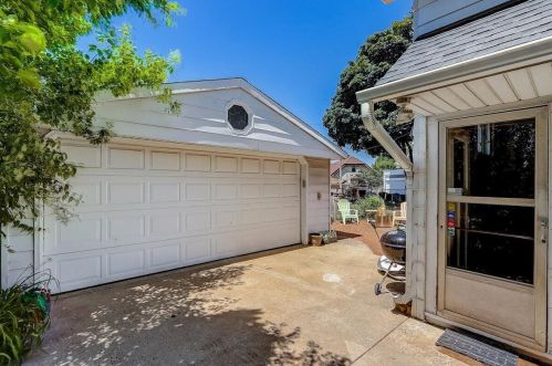 5006 Beloit Rd, Milwaukee WI 53214-5332 exterior