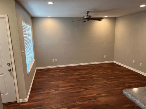 311 Pond St, Midlothian, TX 76063-3163