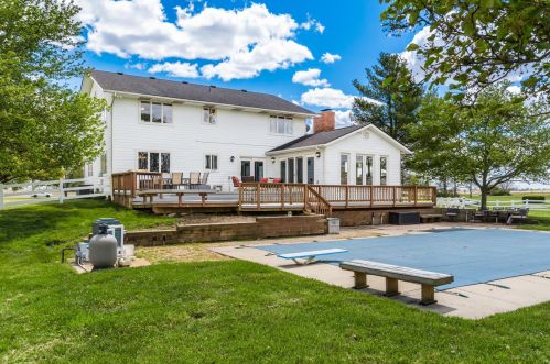 1320 Old Springfield Rd, London OH  43140-9202 exterior