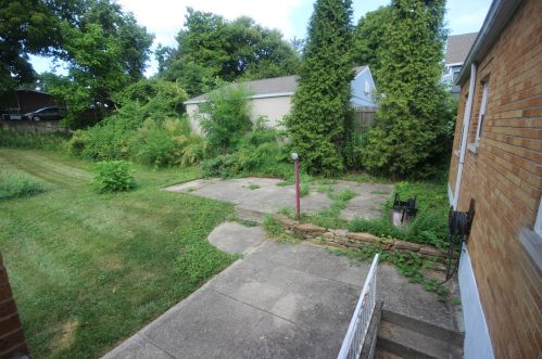 437 Commonwealth Ave, Covington KY  41018-1425 exterior