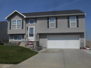 16104 Cottonwood Ave, Omaha, NE 68136-3252