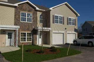202 Worthington Ter, North Greenbush NY  12198-2301 exterior