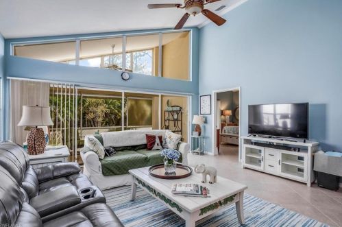 156 Lady Palm Dr, Naples FL  34104-6454 exterior