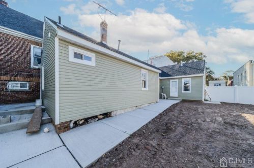 723 Charles St, Perth Amboy NJ  08861-2831 exterior