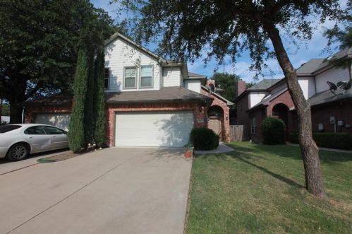 911 Spring Valley Plz, Richardson TX  75080-6727 exterior