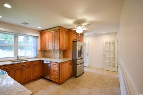 257 Sunset Ave, West Hampton Beach NY  11978-2037 exterior