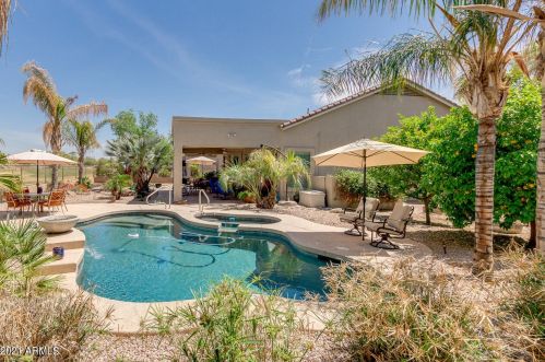4680 Nightingale Ln, Gilbert, AZ 85298-5334