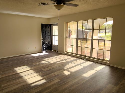 895 Festivo Ct, Fort Pierce, FL 34983-2025