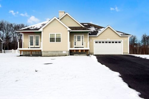 3064 Club House Dr, Dighton, MA 02715-1436