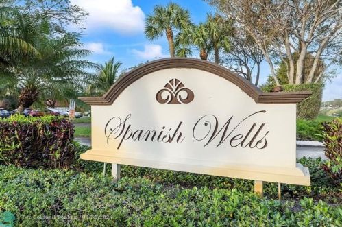 3002 San Clara Dr, Delray Beach FL  33445-6711 exterior