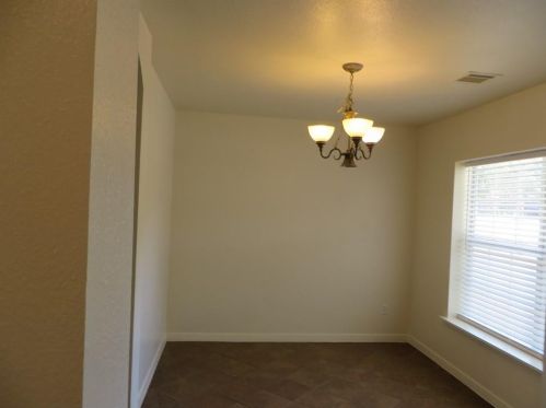 903 10th St, Georgetown TX  78626-5415 exterior