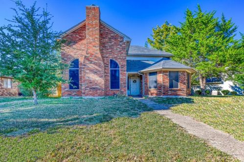 1109 Harvest Hill Ln, Lancaster, TX 75146-1385