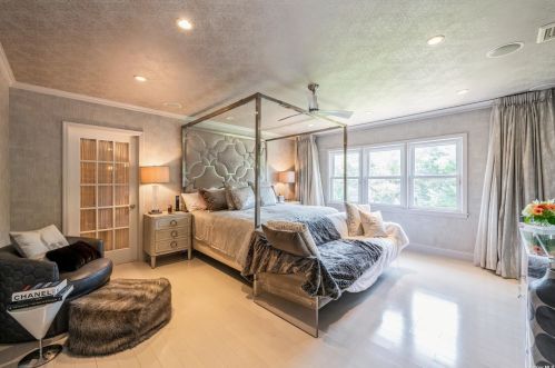 1045 Channel Dr, Hewlett NY  11557-2616 exterior