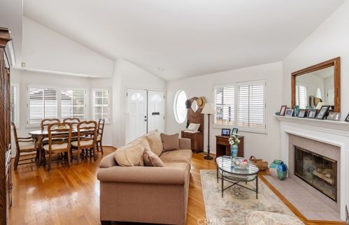 3105 Oak Ave, Manhattan Beach, CA 90266-2439