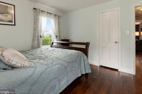 17516 Harmony Church Rd, Hamilton VA  20158-9040 exterior