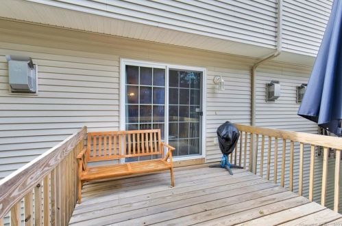 29 Silver St, Middletown CT  06457-3826 exterior