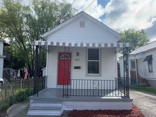 2020 Mackoy St, Covington, KY 41014-1543