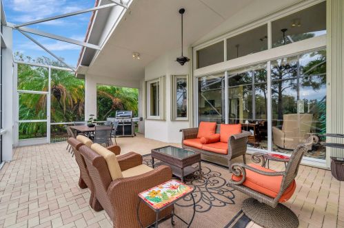 9144 Bay Harbour Cir, West Palm Beach, FL 33411-5154