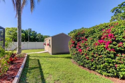 17606 Whistling Ln, Lutz FL  33549-5603 exterior