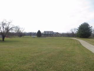 910 Meriwether Rd, Clarksville, TN 37040-5703