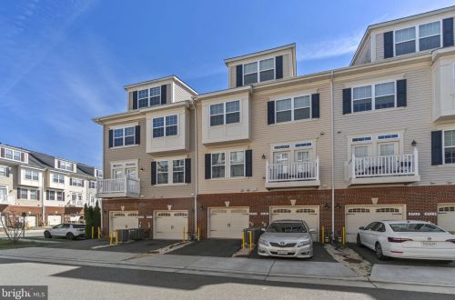 4770 Dane Ridge Cir, Woodbridge VA  22193-6519 exterior
