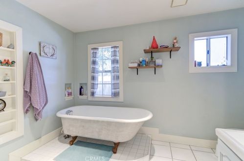 125 Allen St, Pismo Beach CA  93420-3301 exterior