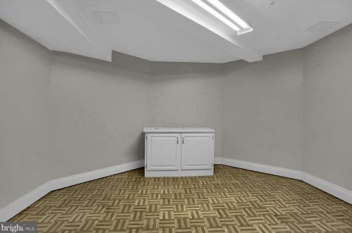 3655 Derry St, Harrisburg PA 17111-4354 exterior