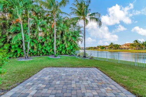 8771 Cobblestone Preserve Ct, Boynton Beach FL  33472-4430 exterior
