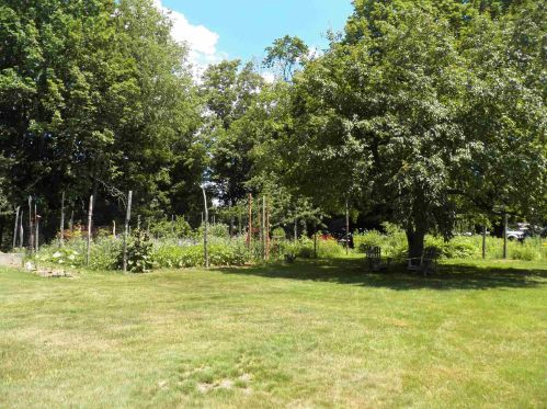 179 North Rd, Deerfield NH  03037-1100 exterior