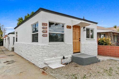 2519 Monroe St, Long Beach CA  90810-1361 exterior