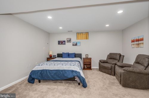 11 Gusty Ct, Charles Town WV  25414-3918 exterior