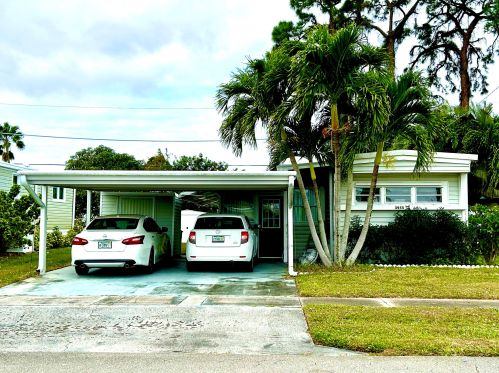 3955 White Pine Dr, Boynton Beach, FL 33436-2649