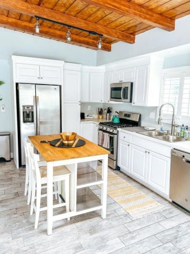 814 Capistrano Pl, San Diego CA 92109-8106 exterior