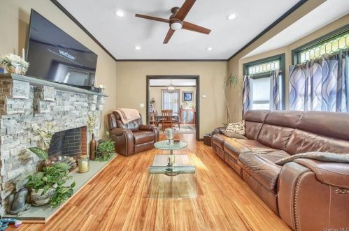 318 Summit Ave, Mount Vernon NY  10552-3004 exterior