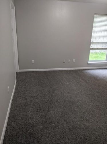 228 Canterbury Dr, Conroe TX  77303-1852 exterior