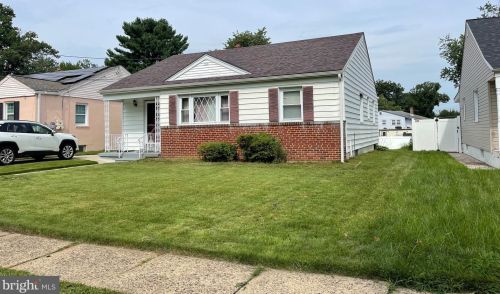 6163 Amon Ave, Camden, NJ 08110-2731