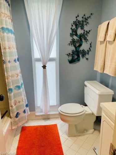 379 Palm Dr, Naples FL  34112-4988 exterior