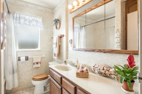 4808 Vanderhill Rd, Torrance CA  90505-4340 exterior