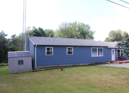 19211 Broadford Rd, Saegertown, PA 16433-3911