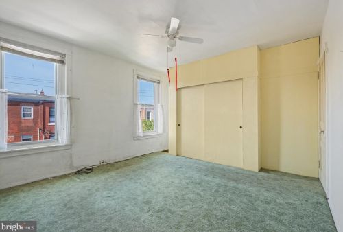 1424 Jackson St, Philadelphia PA 19145-3617 exterior