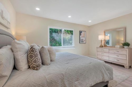 625 Keoncrest Dr, South San Francisco CA  94080-2109 exterior