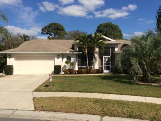 6930 Stetson Street Cir, Sarasota, FL 34243-5300