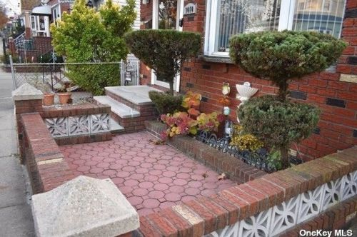 90-10 Silver Rd, Jamaica, NY 11417-2020