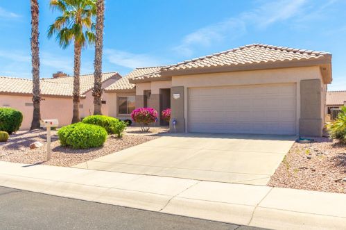 15549 Las Verdes Way, Sun City, AZ 85374-5476