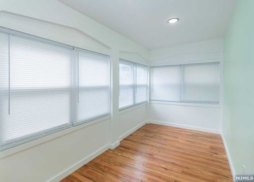 535 Clinton St, East Orange NJ  07018-1031 exterior