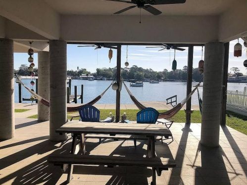 433 8th Ave, Crystal River FL  34429-4337 exterior