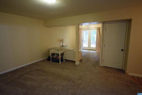 34 Woodlawn Dr, Bybee VA  22963-2732 exterior