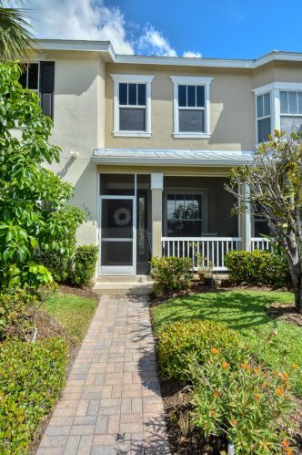 10918 Meeting St, Fort Pierce, FL 34987-2156