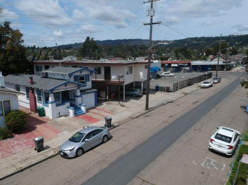 2649 62nd Ave, Oakland, CA 94605-1551