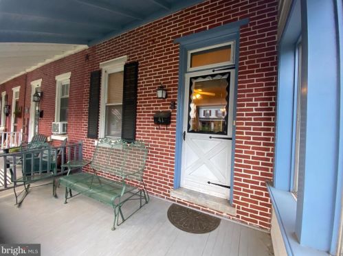 41 3rd St, Lansdale, PA 19446-2648